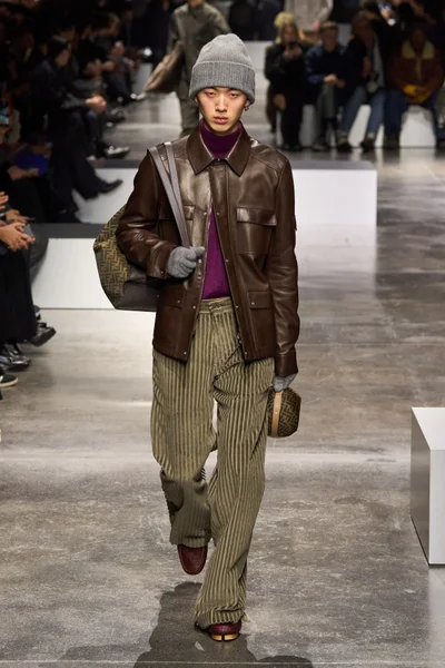 Look 20